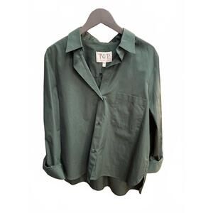 NEW TWP women's next morning button down in pine grove
